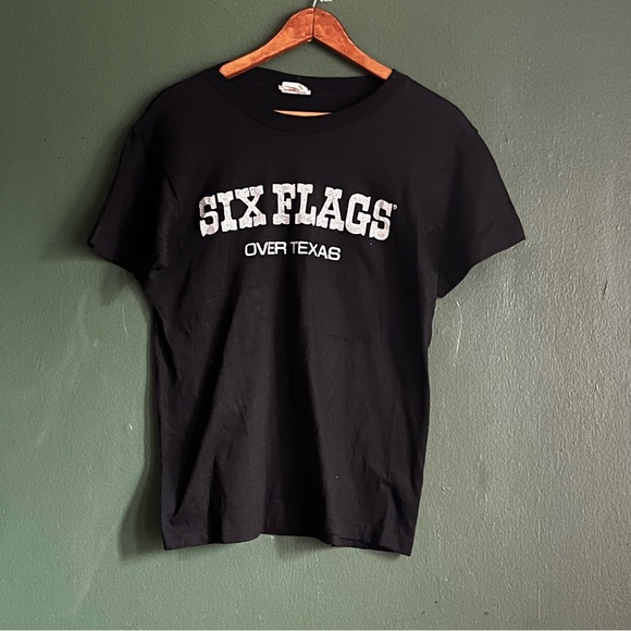 Vintage Six Flags Over Texas Black and Silver Glitter Tee Medium - Picture 6 of 8
